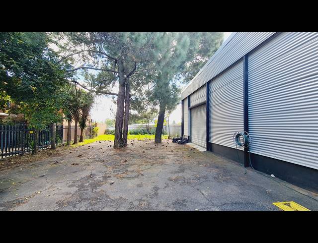 1,580M² WAREHOUSE FOR SALE IN KYA SANDS